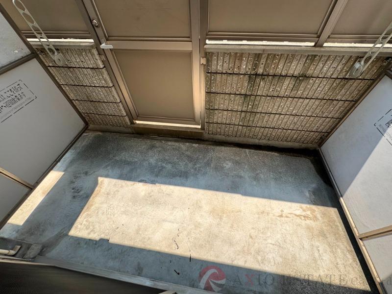 21/30 バルコニー