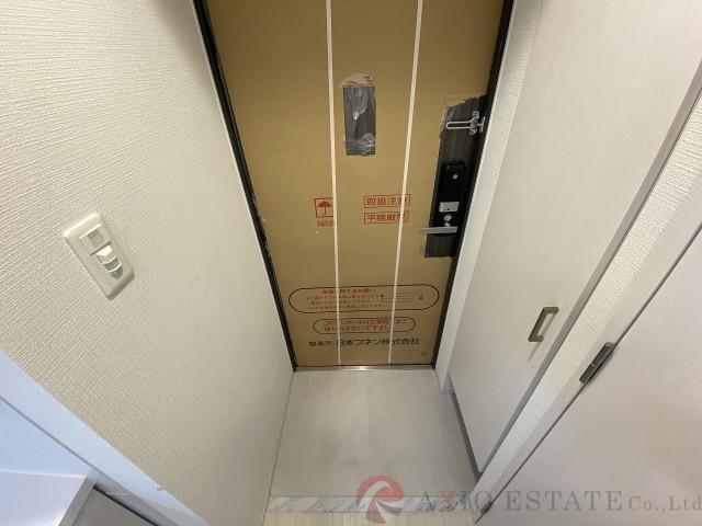 14/30 玄関