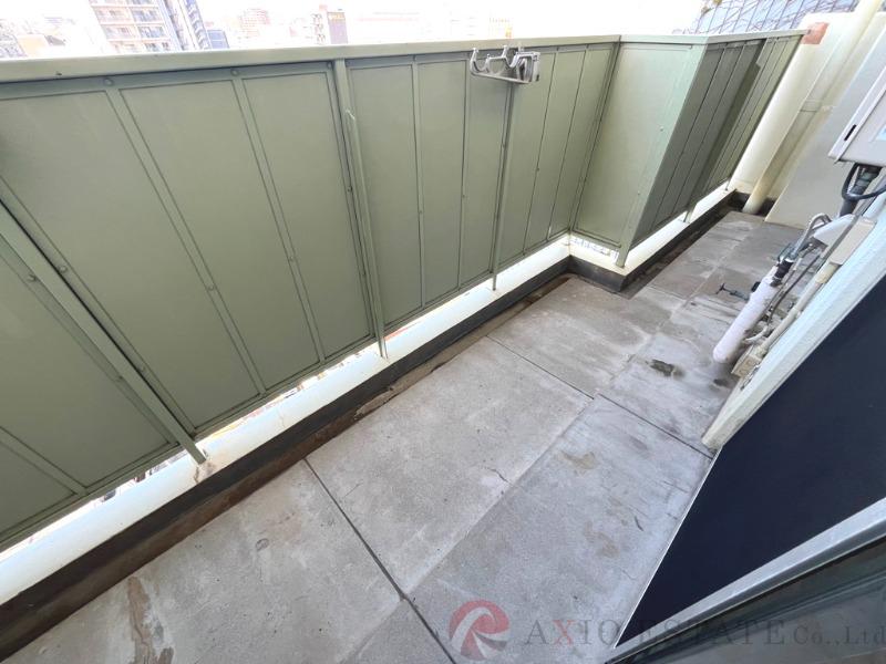 21/30 バルコニー