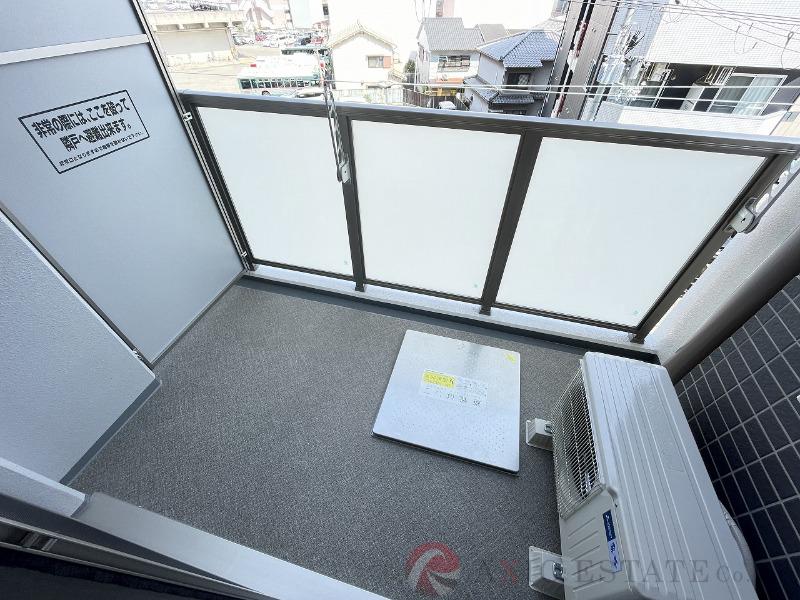 21/30 バルコニー