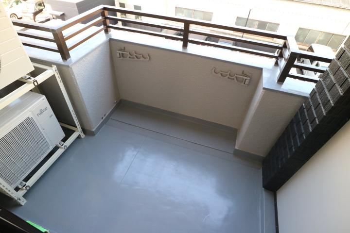 21/30 バルコニー