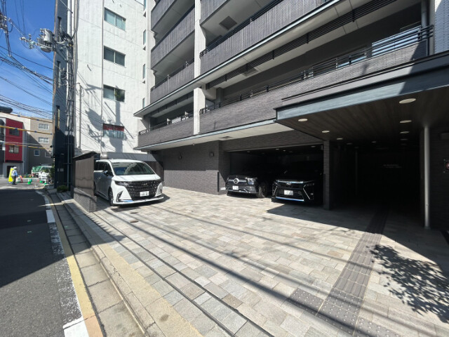 14/15 エントランス