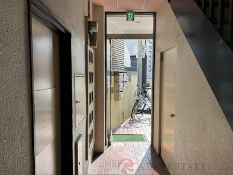 26/30 エントランス