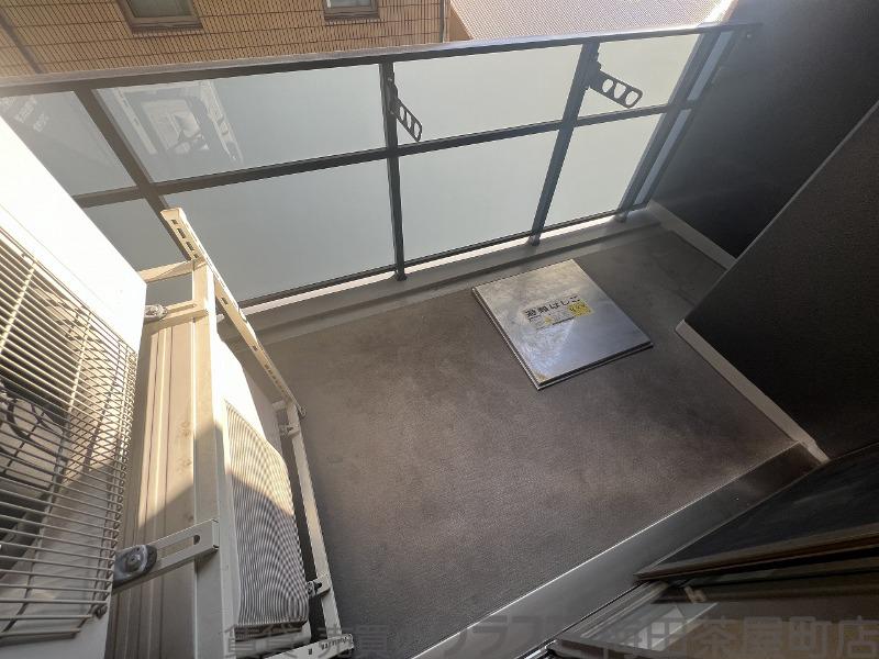 25/30 バルコニー