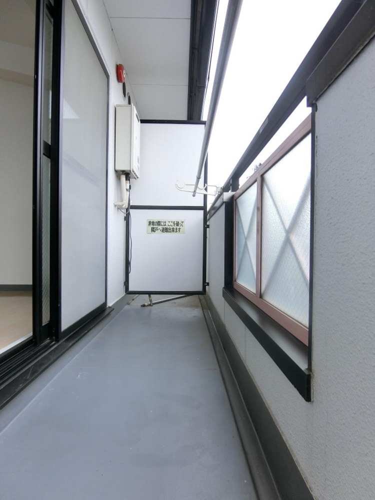 21/30 バルコニー