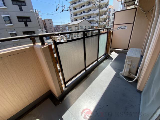 23/30 バルコニー