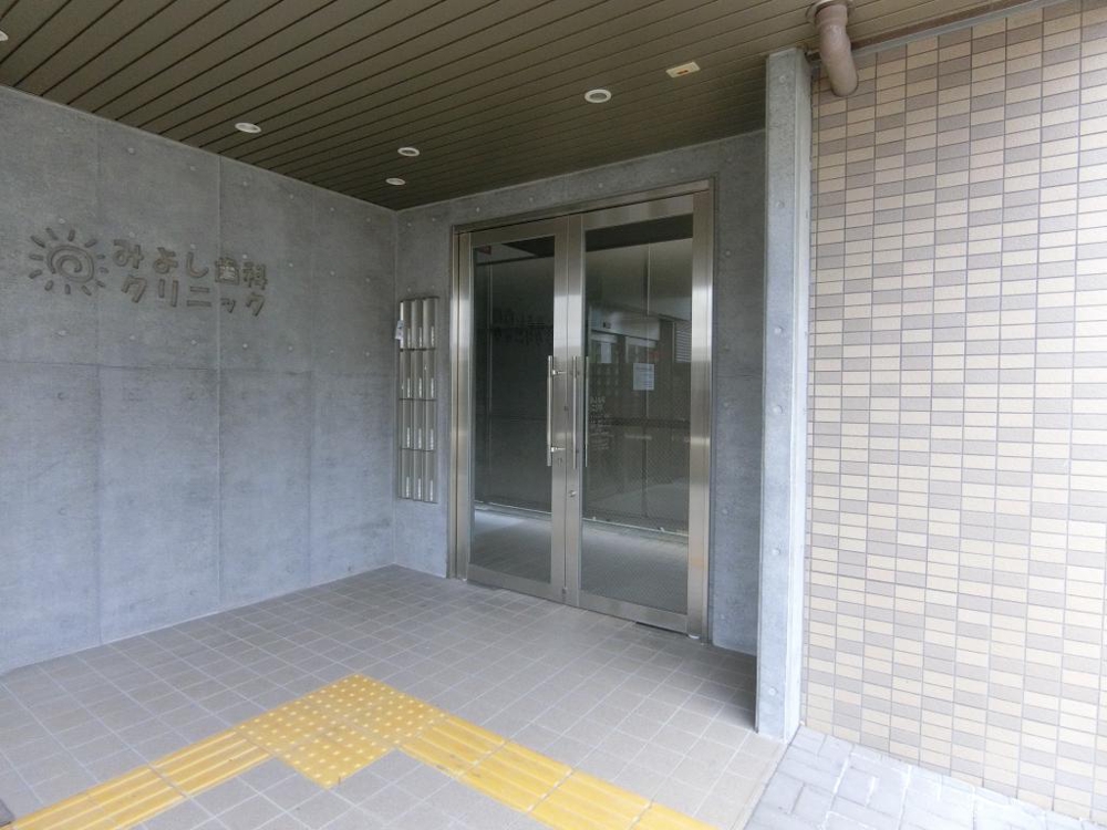 3/5 エントランス