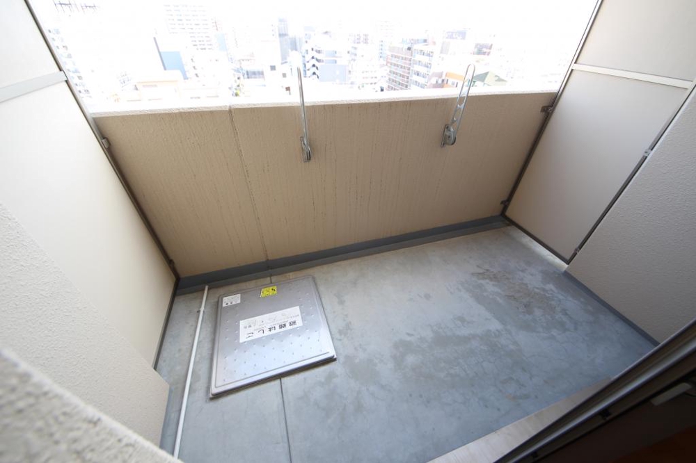 17/30 バルコニー