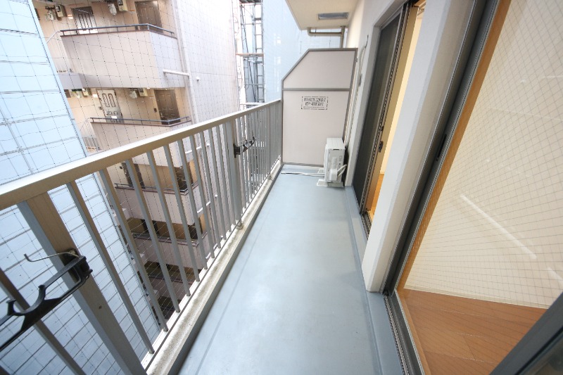 17/30 バルコニー