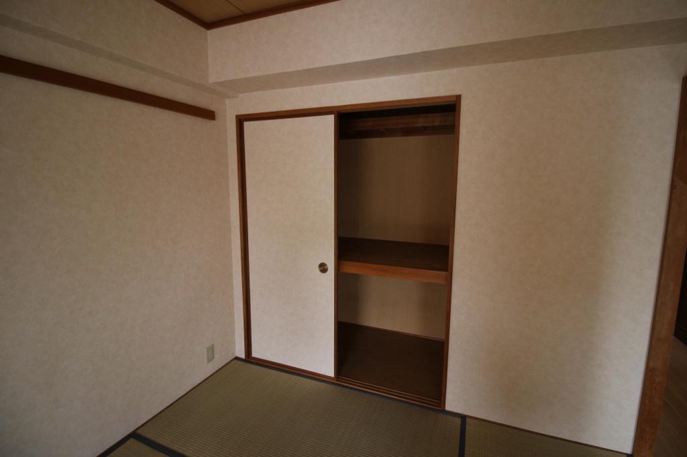 13/30 収納