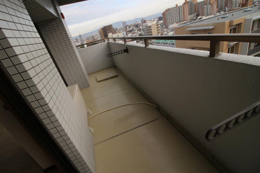 20/30 バルコニー