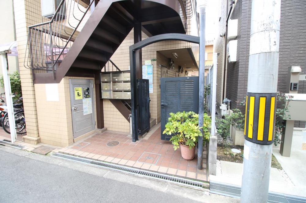 3/10 エントランス