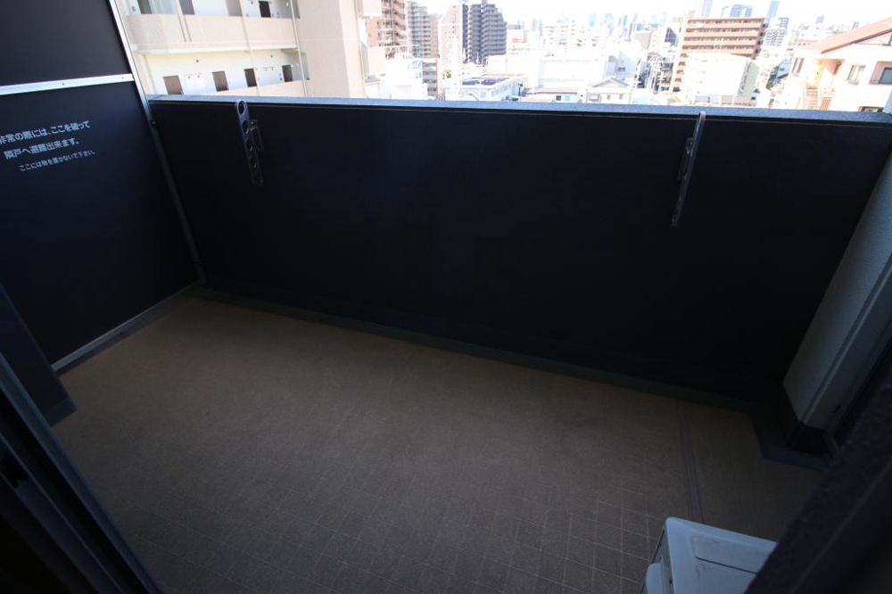 19/30 バルコニー