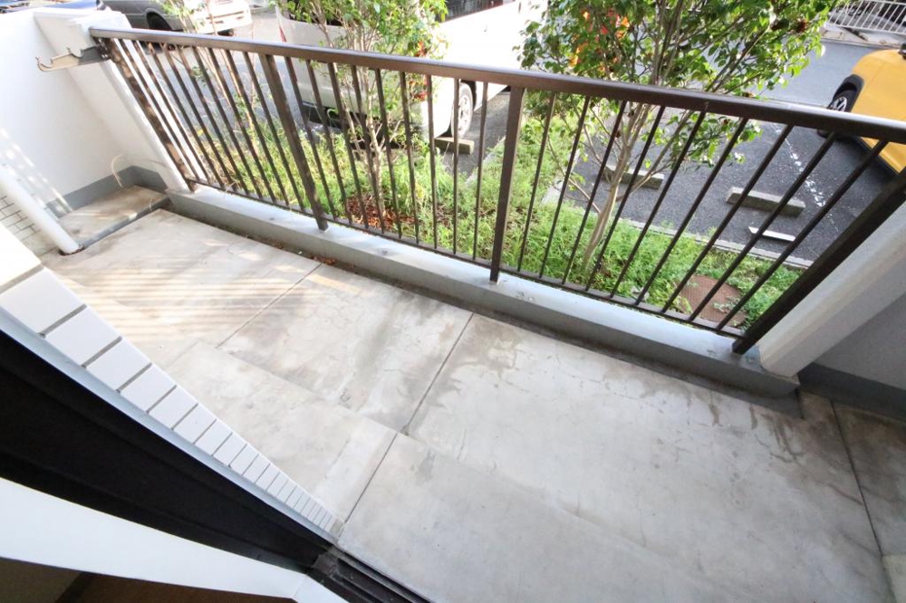 18/30 バルコニー