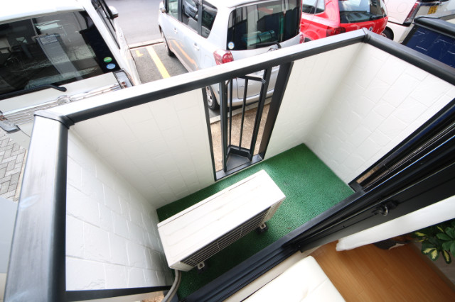 20/30 バルコニー