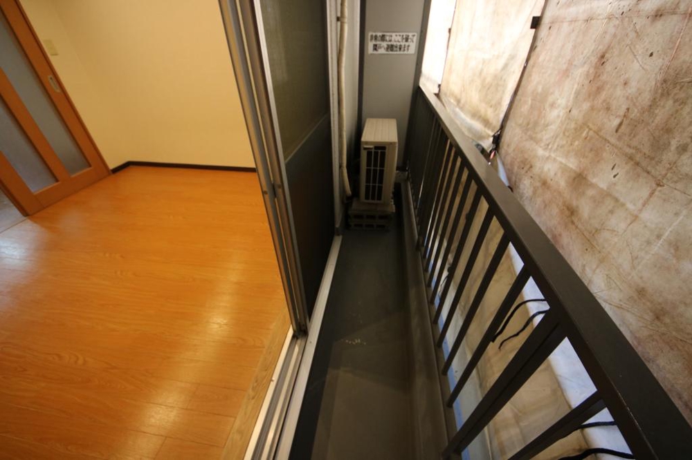 25/30 バルコニー