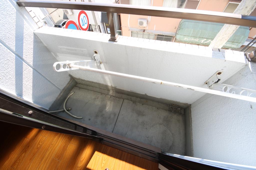 18/30 バルコニー