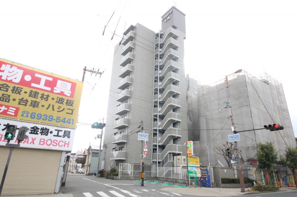 2/30 外観