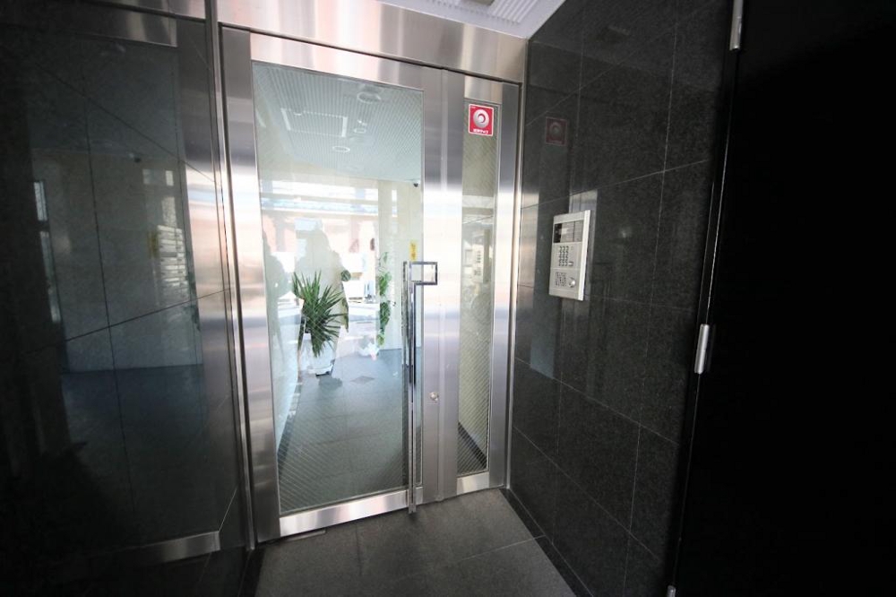 25/30 エントランス