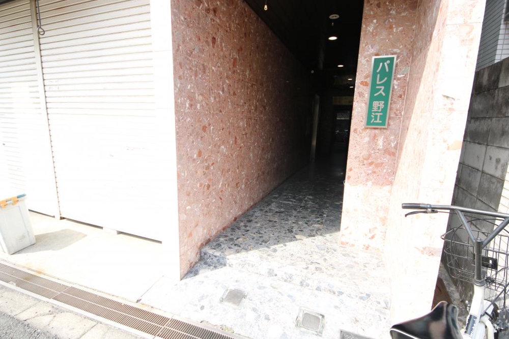 3/10 エントランス