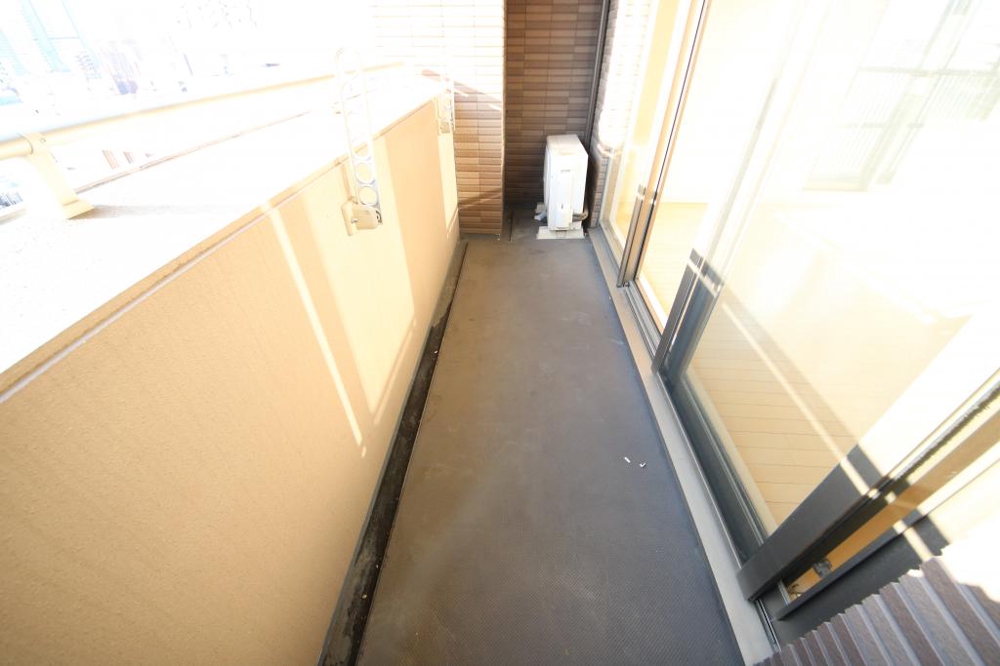 18/30 バルコニー