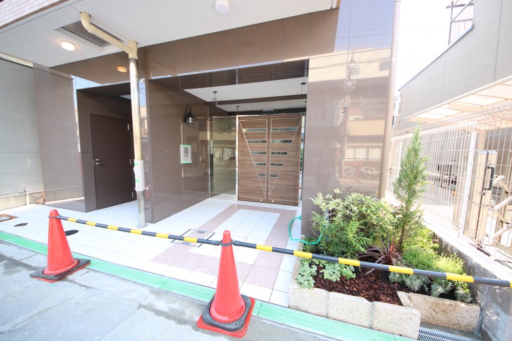 3/5 エントランス