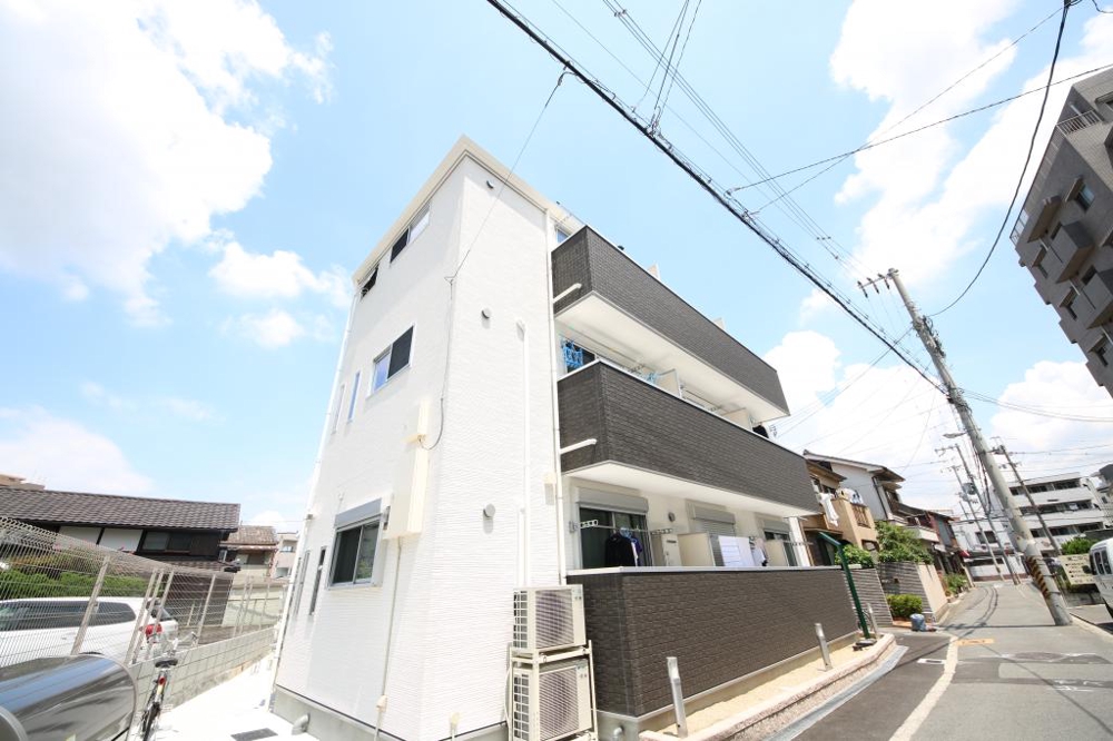 2/4 外観