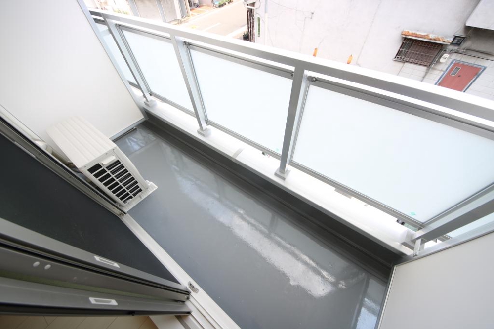 18/30 バルコニー