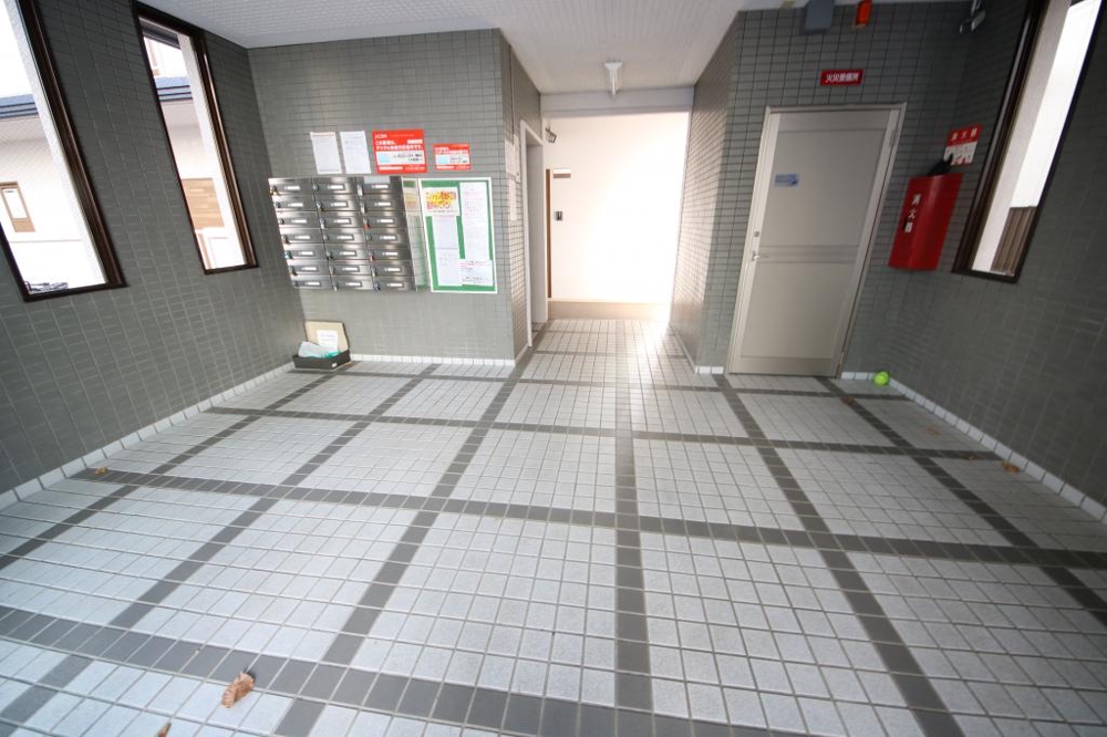 2/5 エントランス