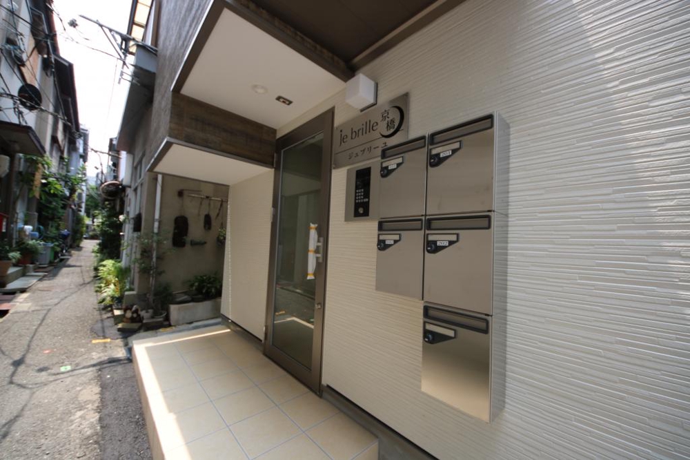 29/30 エントランス