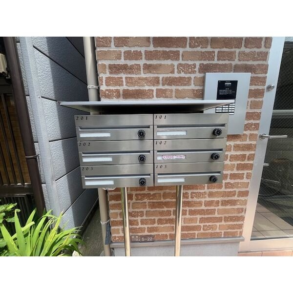 21/28 エントランス