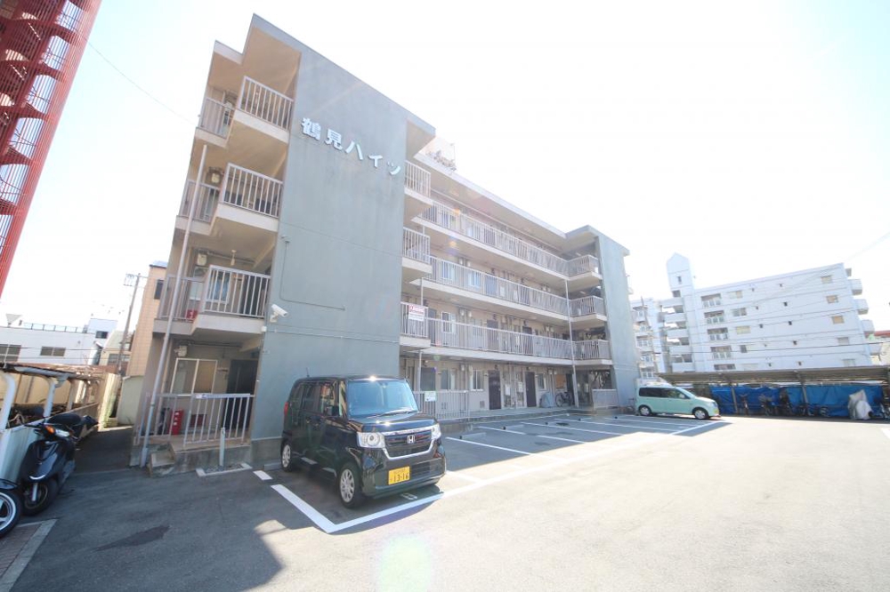 27/30 エントランス