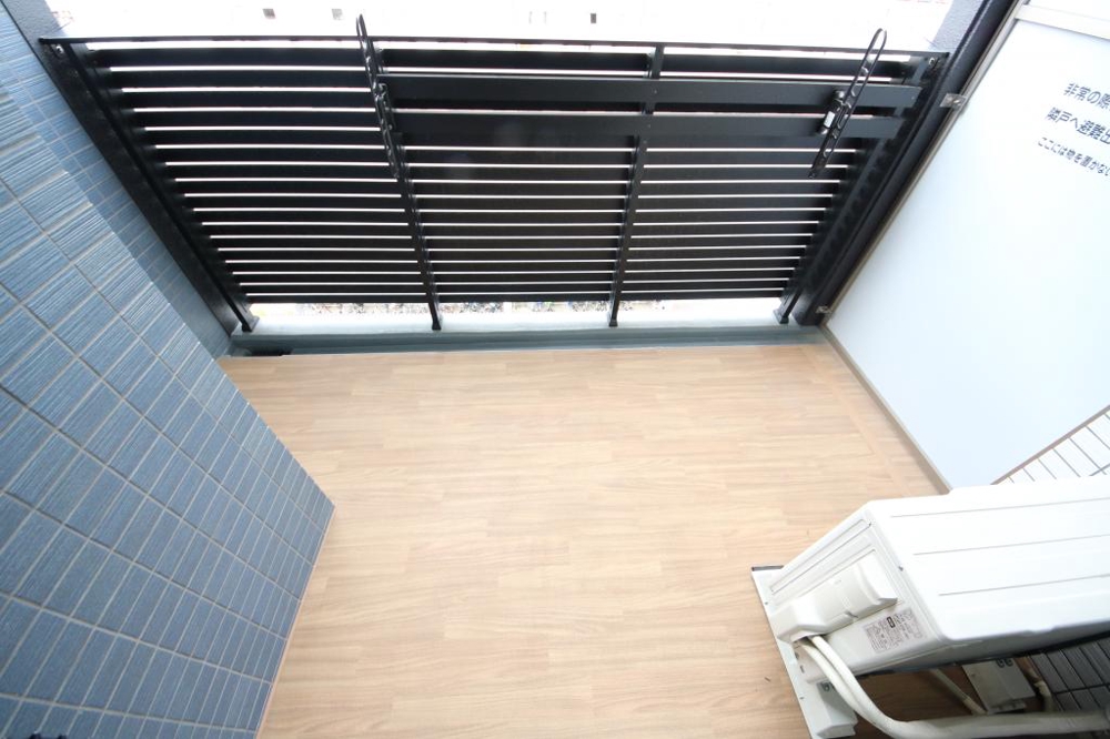 17/30 バルコニー