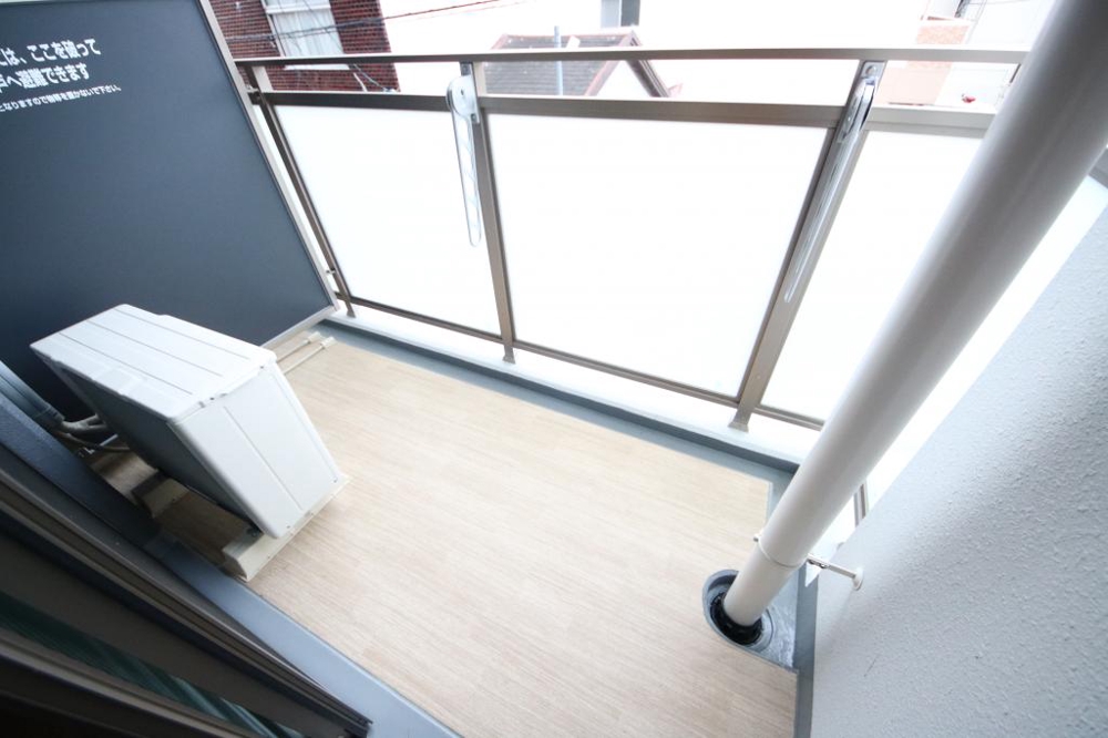 18/30 バルコニー