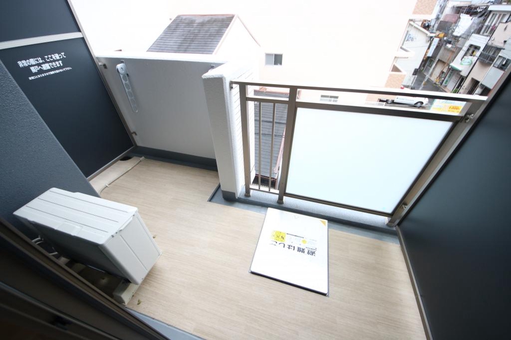 17/30 バルコニー