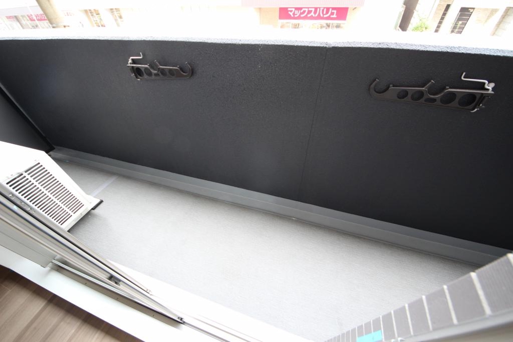 18/30 バルコニー