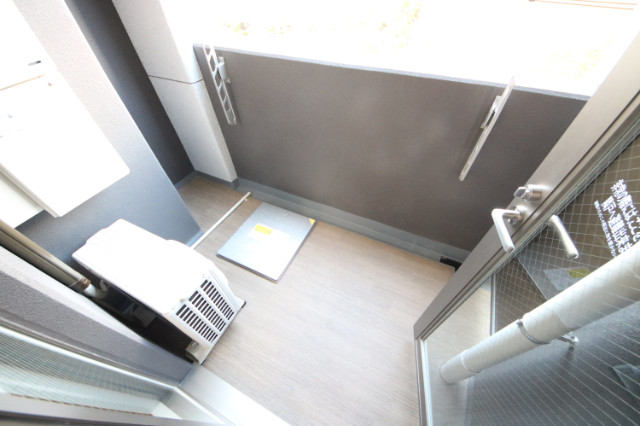 18/30 バルコニー