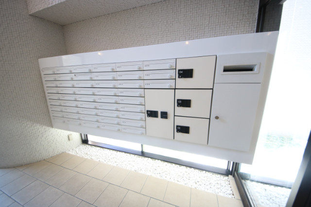 26/30 エントランス