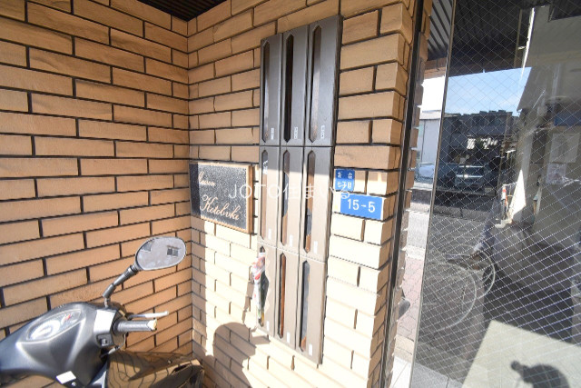 18/24 エントランス