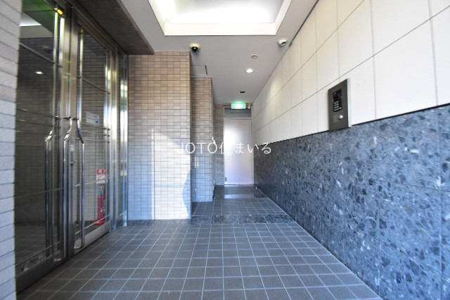 25/30 エントランス