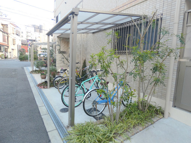 19/25 駐車場
