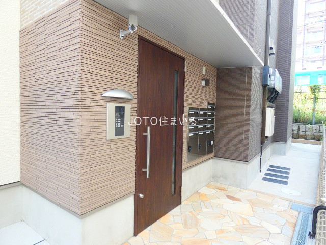 20/27 エントランス