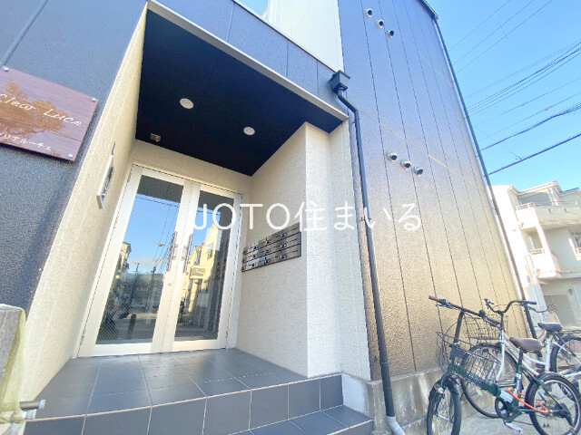 25/30 エントランス