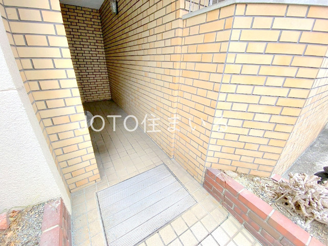 17/23 エントランス