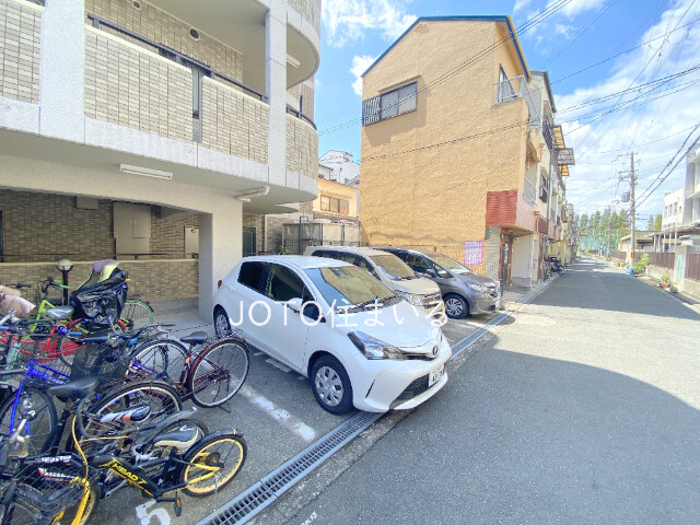 19/25 駐車場