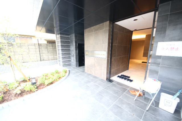 2/5 エントランス