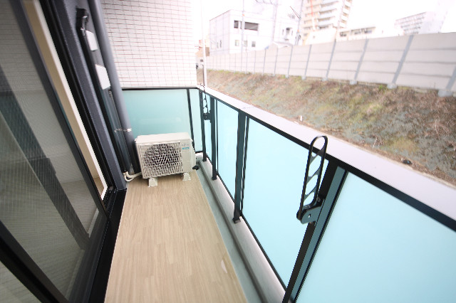23/30 バルコニー