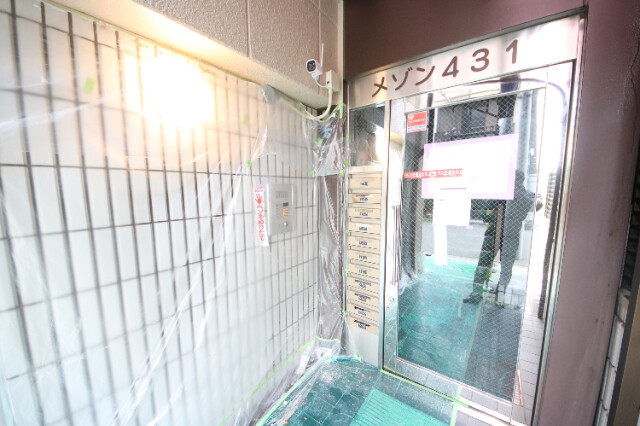 26/30 エントランス