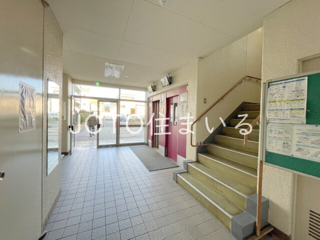 19/26 エントランス