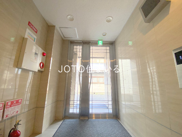 17/24 エントランス